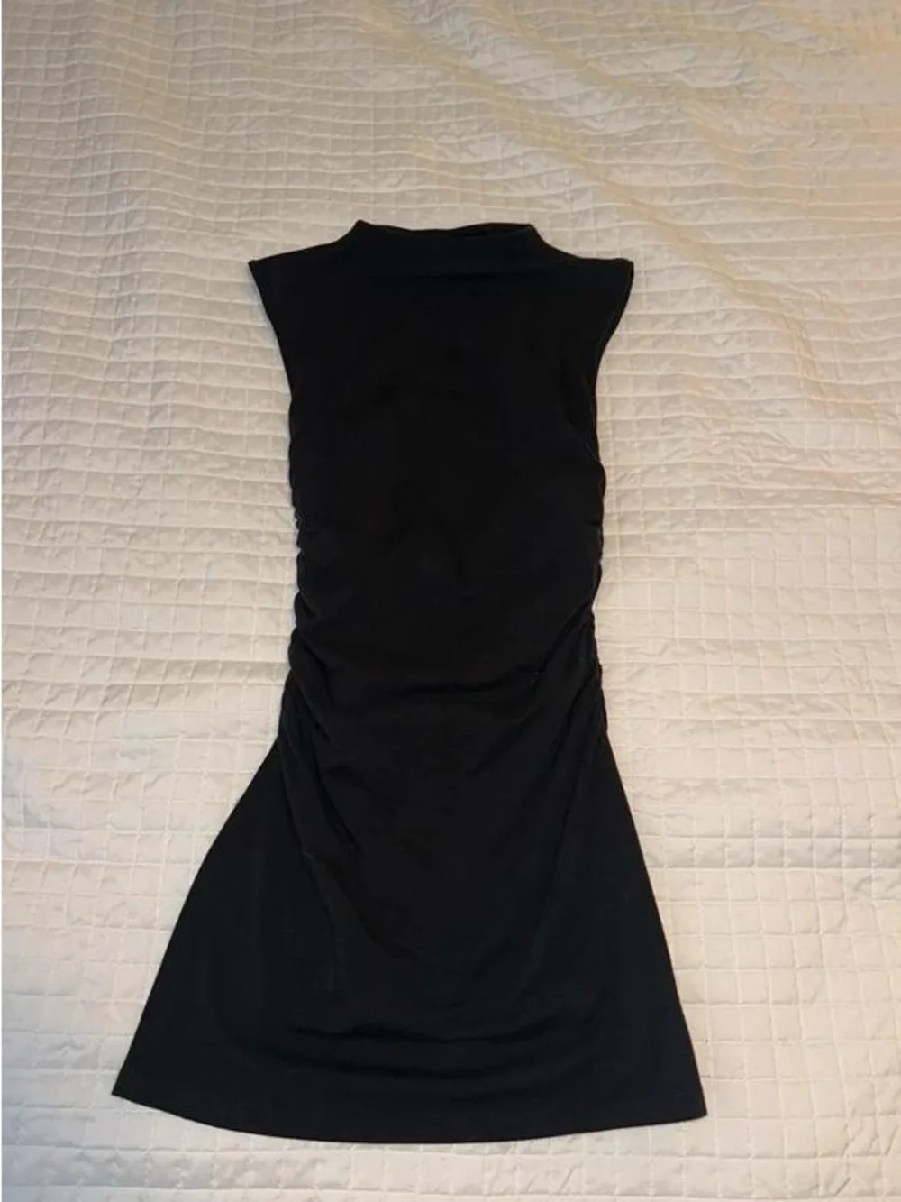 Sleek Black Sleeveless Mock-Neck Maxi Dress